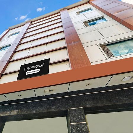 Super Townhouse Arakashan Road Paharganj Formerly Mohan International Neu-Delhi Exterior foto