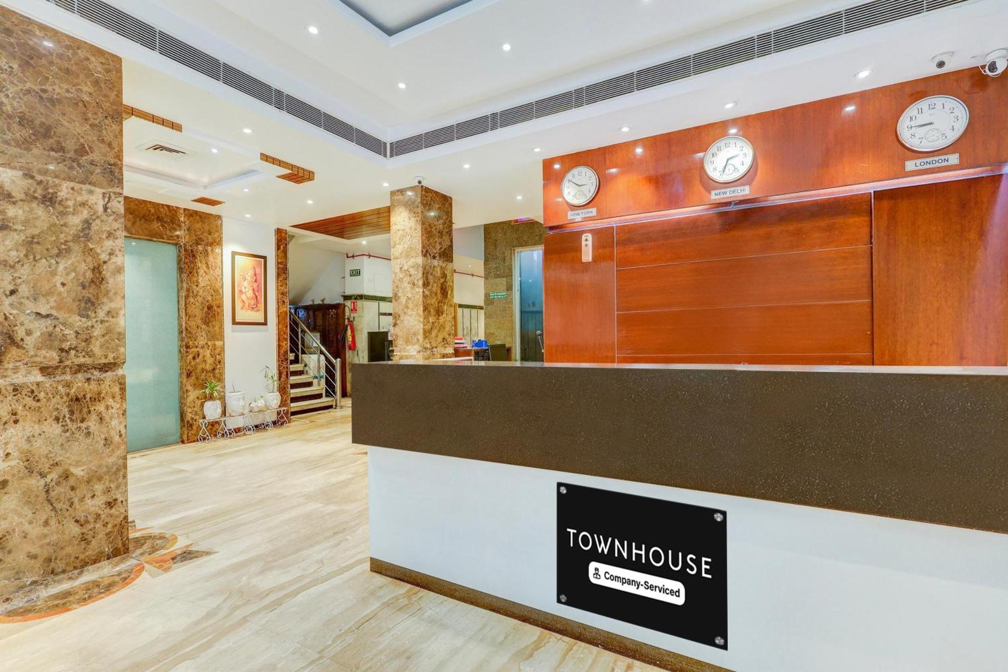Super Townhouse Arakashan Road Paharganj Formerly Mohan International Neu-Delhi Exterior foto